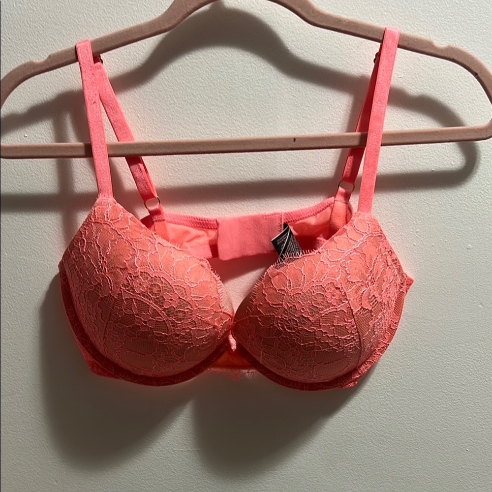 Victoria's Secret Pink Lace Push-Up Bra